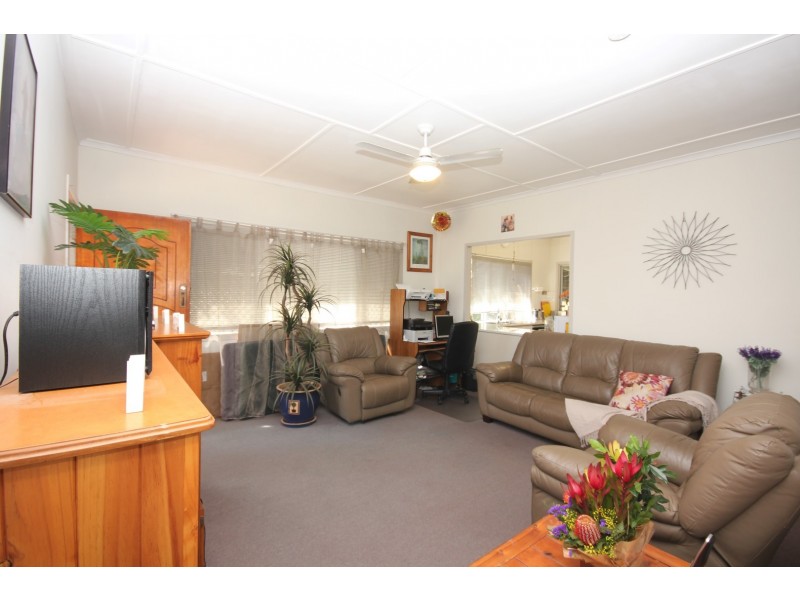 90 Crofton Street, Bundaberg West QLD 4670