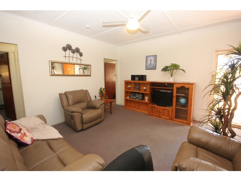 90 Crofton Street, Bundaberg West QLD 4670