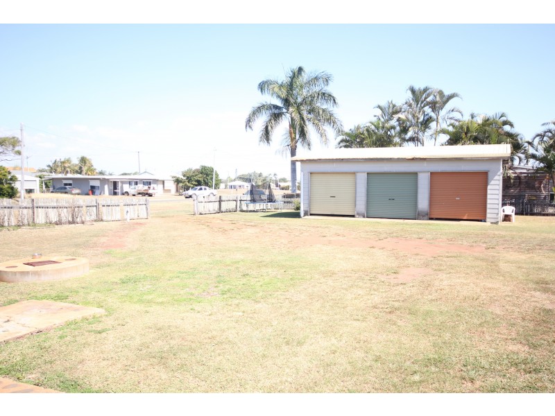 38 Bathurst Street, Elliott Heads QLD 4670