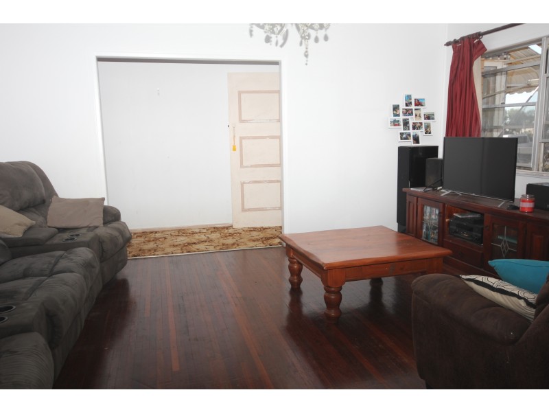 38 Bathurst Street, Elliott Heads QLD 4670