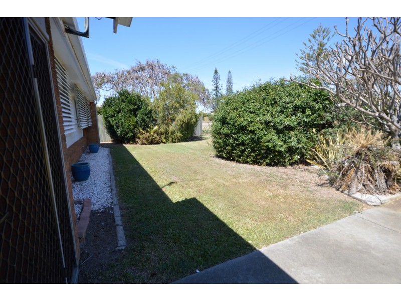 35 Bathurst Street, Elliott Heads QLD 4670