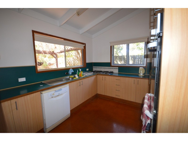 35 Bathurst Street, Elliott Heads QLD 4670