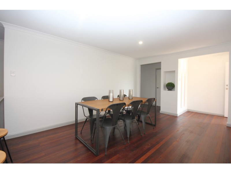 15 Dixon Street, Kepnock QLD 4670
