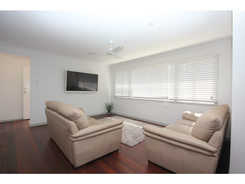 15 Dixon Street, Kepnock QLD 4670