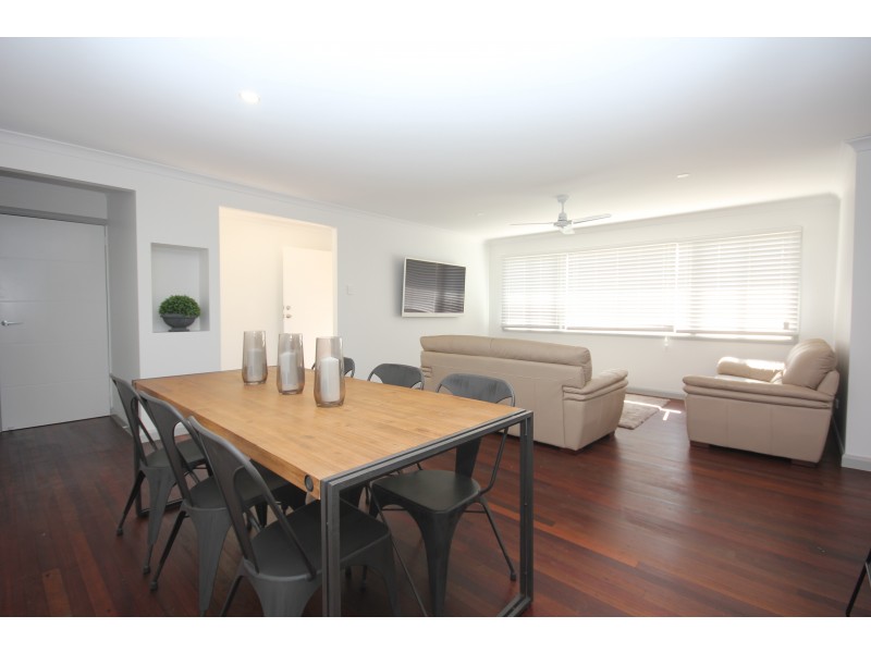 15 Dixon Street, Kepnock QLD 4670