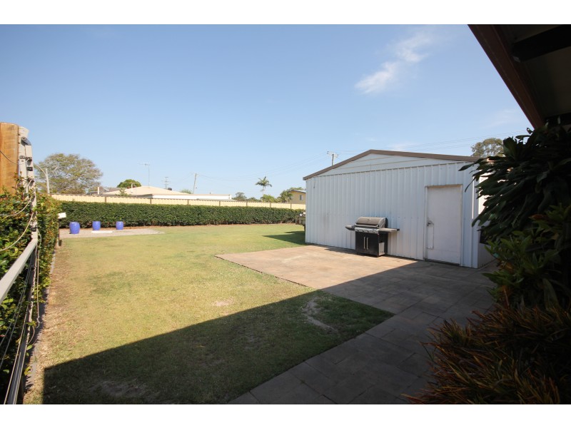 15 Dixon Street, Kepnock QLD 4670