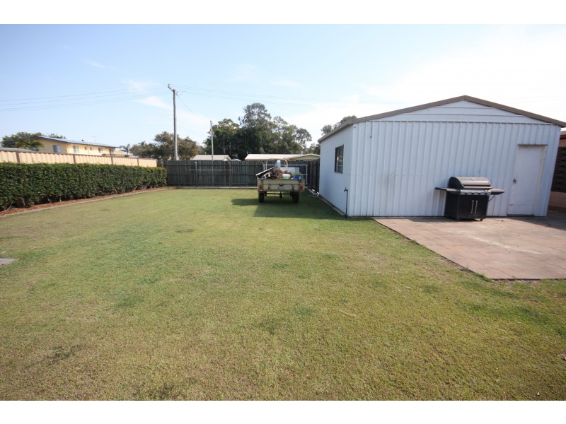 15 Dixon Street, Kepnock QLD 4670