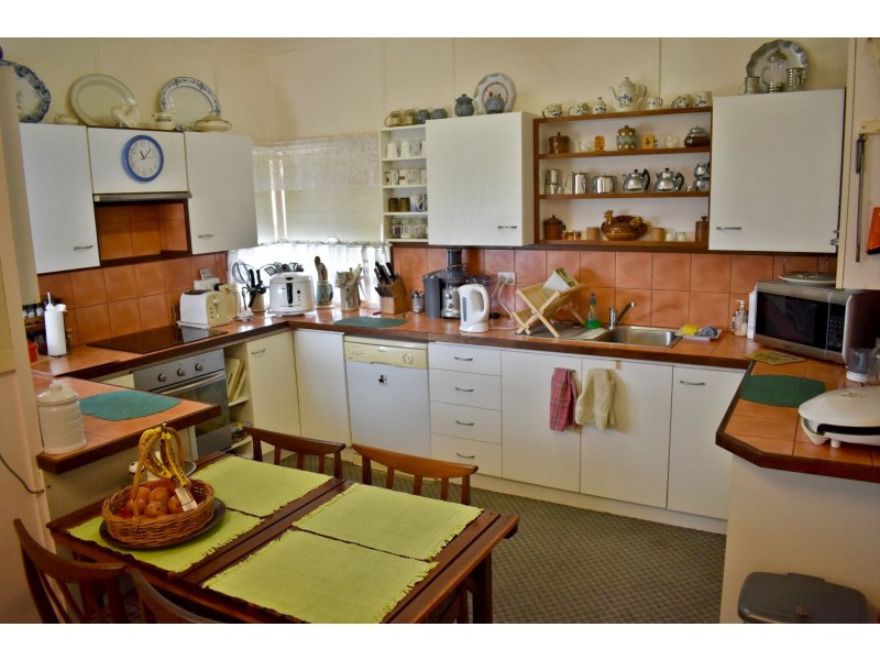 15  Cattermull Street, Svensson Heights QLD 4670