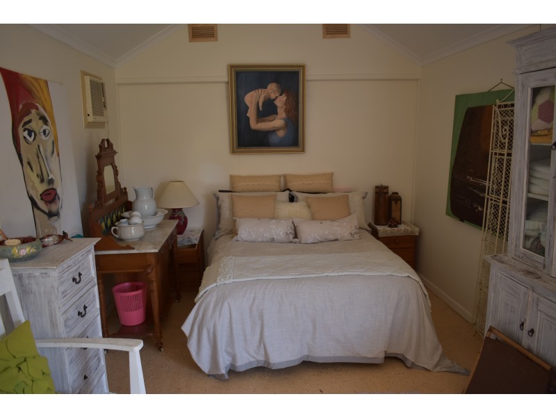 117  Branyan Street, Svensson Heights QLD 4670