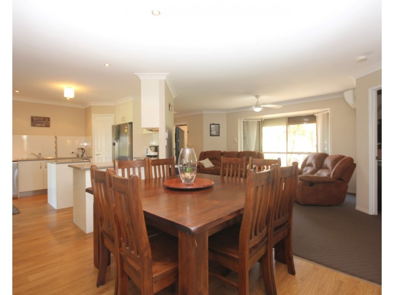 43 Spinnaker Boulevard, Innes Park QLD 4670