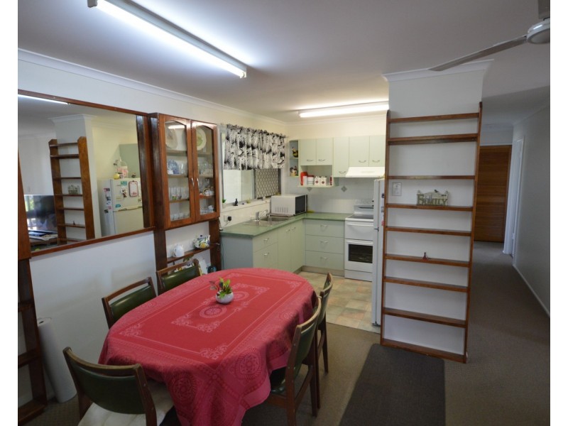 7  Robertson Street, Kepnock QLD 4670