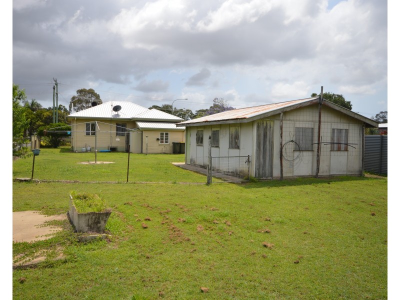 10 Elliott Heads Road, Kepnock QLD 4670