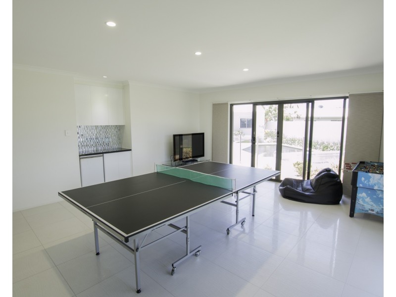 1  Masthead Drive, Bargara QLD 4670