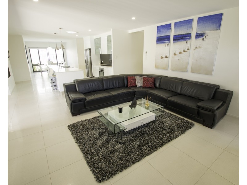 1  Masthead Drive, Bargara QLD 4670