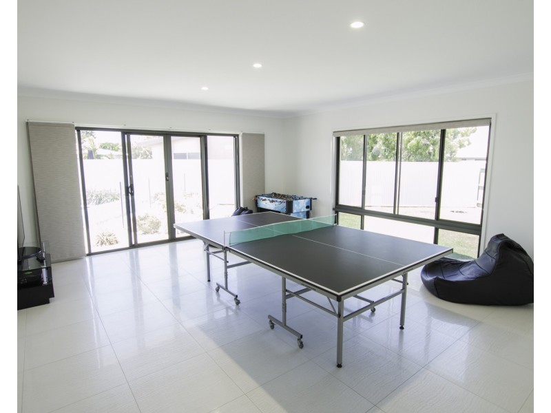 1  Masthead Drive, Bargara QLD 4670