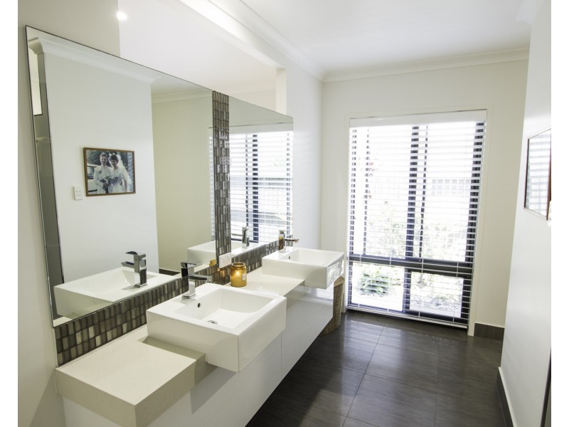 1  Masthead Drive, Bargara QLD 4670