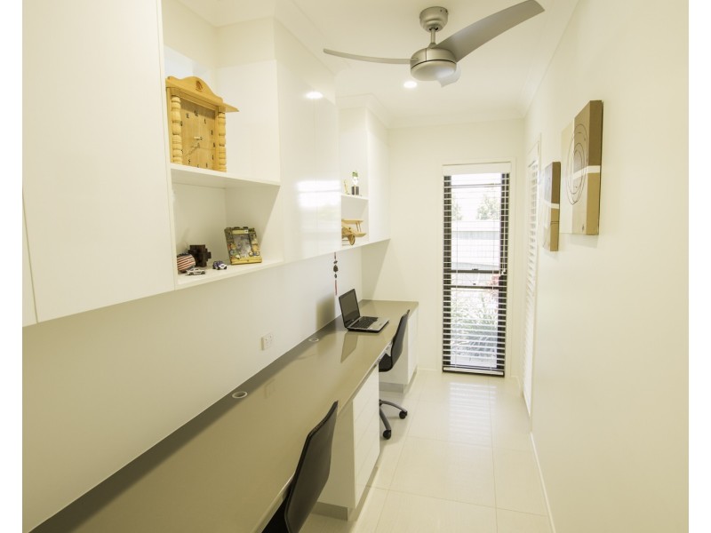 1  Masthead Drive, Bargara QLD 4670