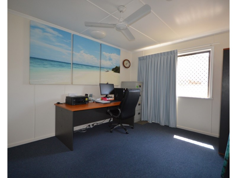 6 Thorburn Street, Svensson Heights QLD 4670