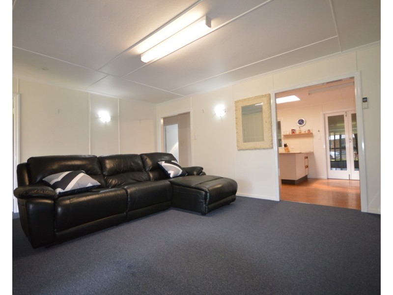 6 Thorburn Street, Svensson Heights QLD 4670