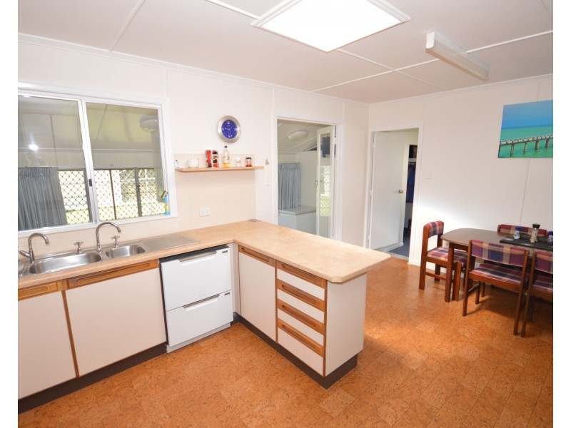 6 Thorburn Street, Svensson Heights QLD 4670