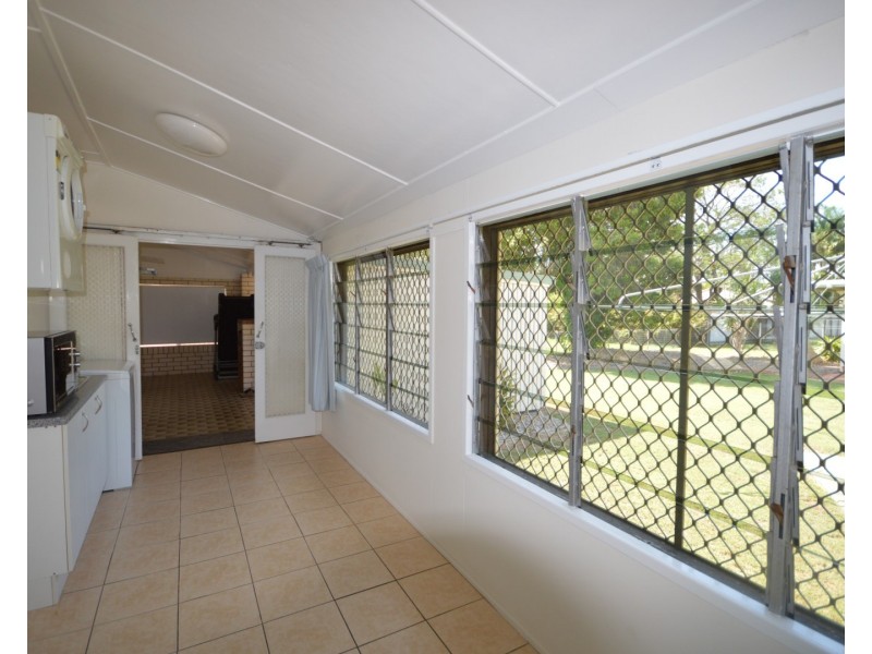 6 Thorburn Street, Svensson Heights QLD 4670