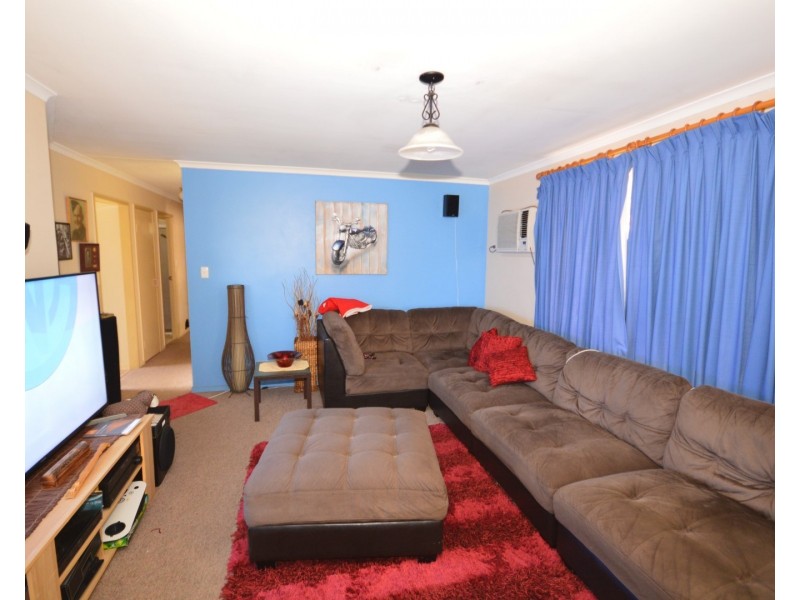 3 Schleger Street, Burnett Heads QLD 4670