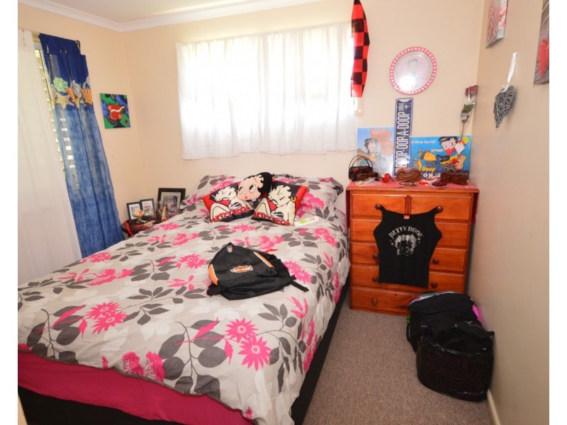 3 Schleger Street, Burnett Heads QLD 4670