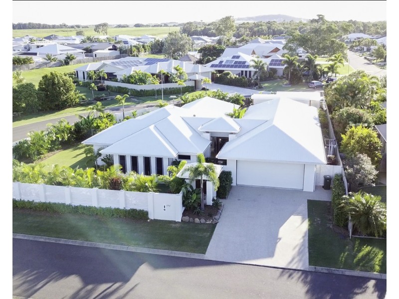 1 Outrigger Close, Bargara QLD 4670