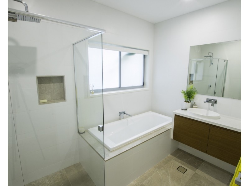 1 Outrigger Close, Bargara QLD 4670