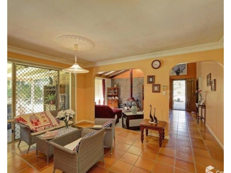 18  Willis Street, Sharon QLD 4670