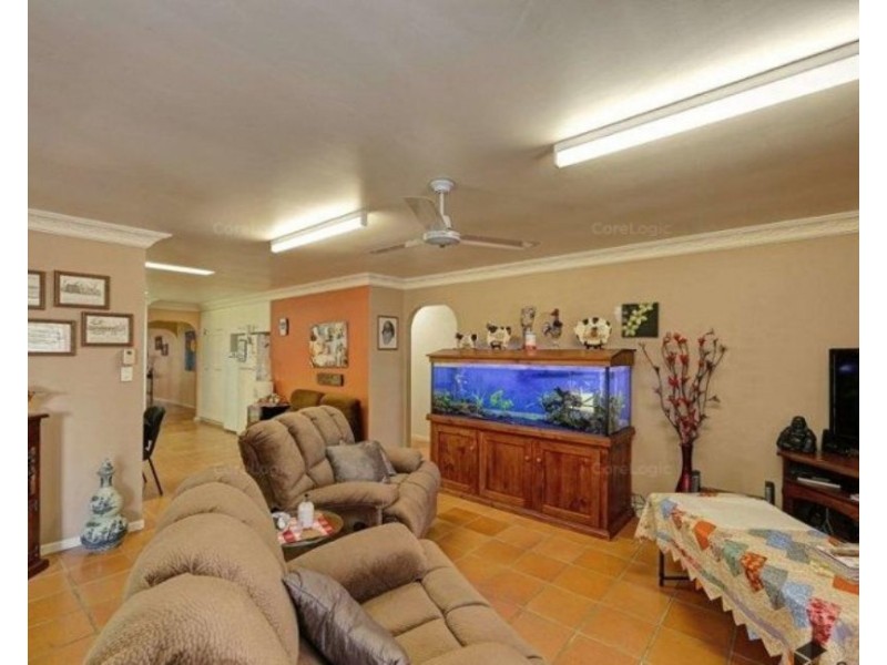 18  Willis Street, Sharon QLD 4670