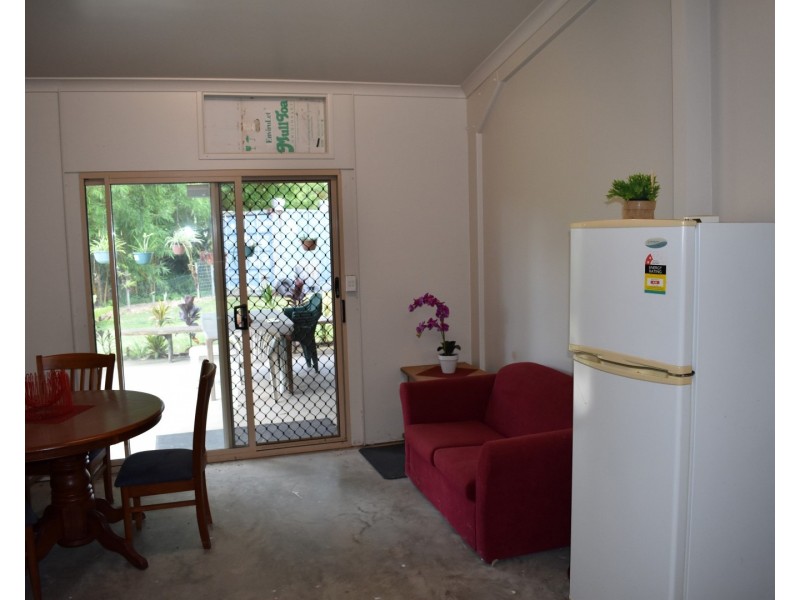 18  Willis Street, Sharon QLD 4670