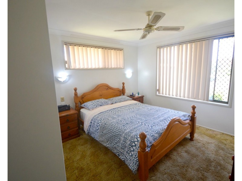 10  Woolley Street, Avenell Heights QLD 4670