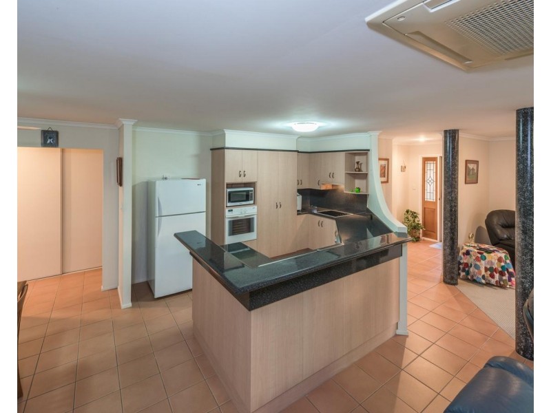 9  Forbes Court, Avoca QLD 4670