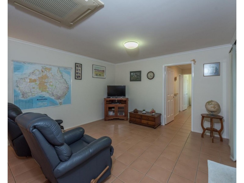 9  Forbes Court, Avoca QLD 4670