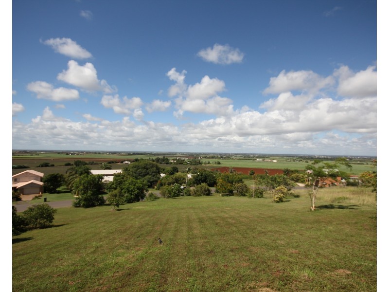 8 Finemore Crescent, Qunaba QLD 4670