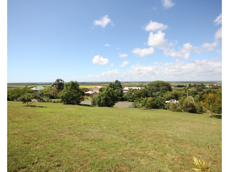 8 Finemore Crescent, Qunaba QLD 4670