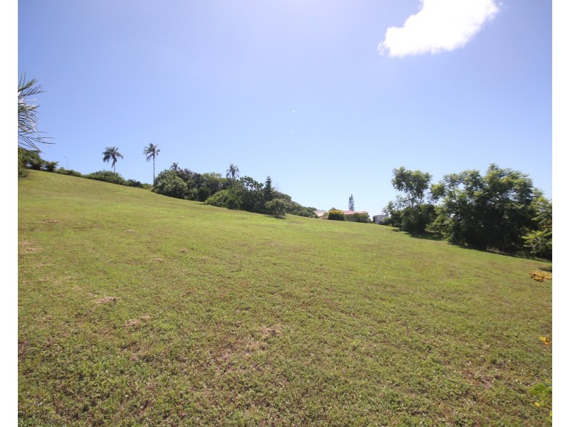 8 Finemore Crescent, Qunaba QLD 4670