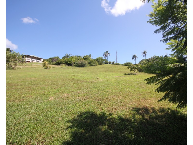 8 Finemore Crescent, Qunaba QLD 4670