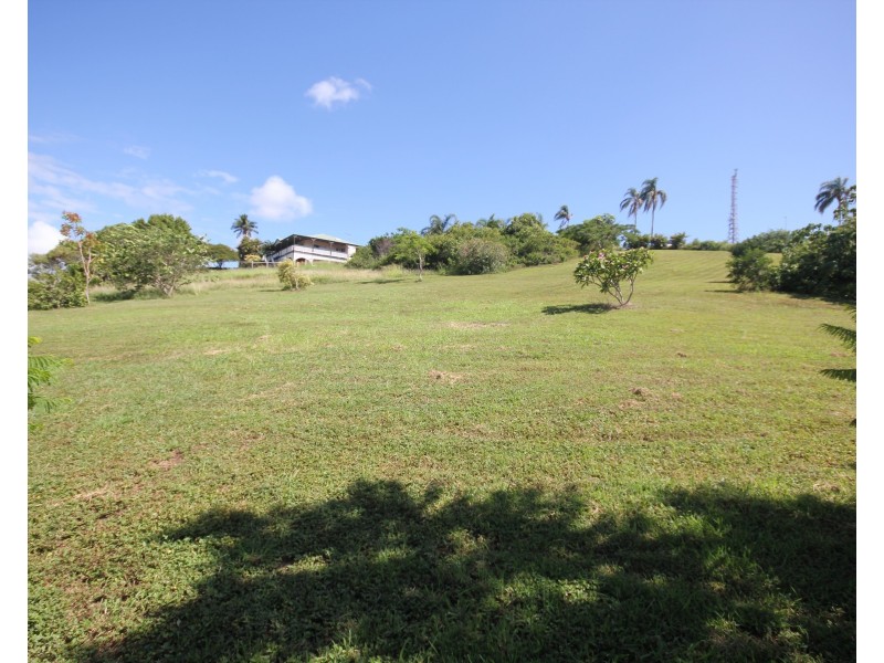 8 Finemore Crescent, Qunaba QLD 4670