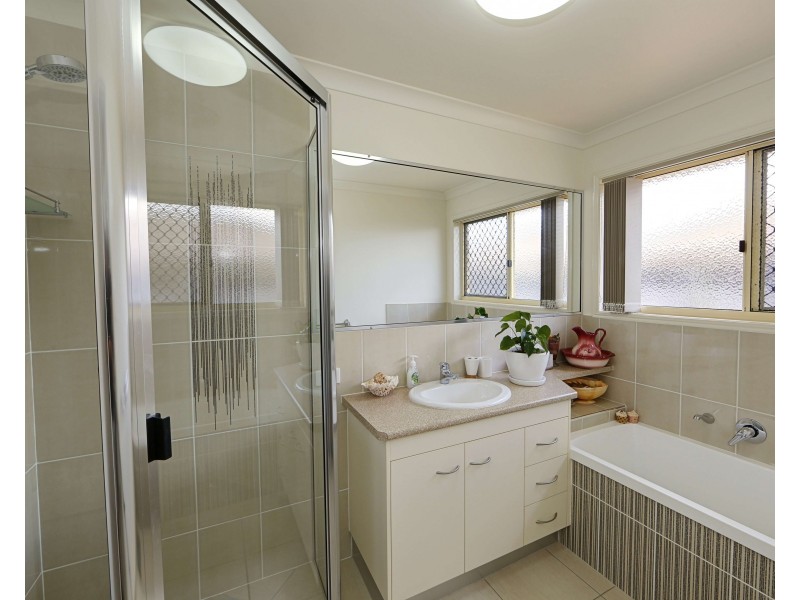 5 Linderberg Street, Kalkie QLD 4670