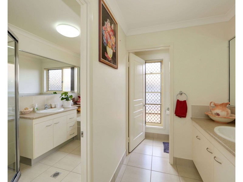 5 Linderberg Street, Kalkie QLD 4670