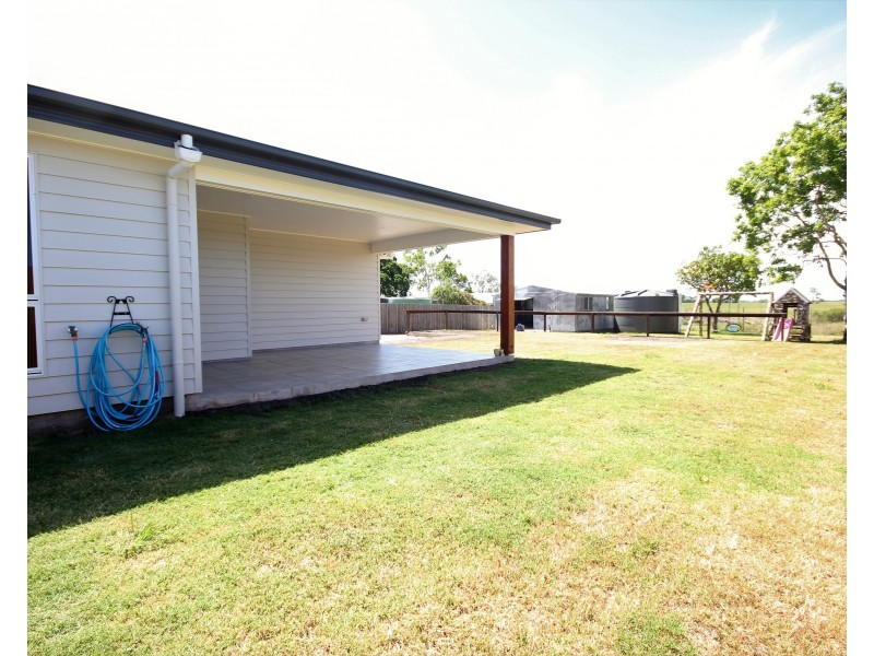 16 Bonna Road, Branyan QLD 4670