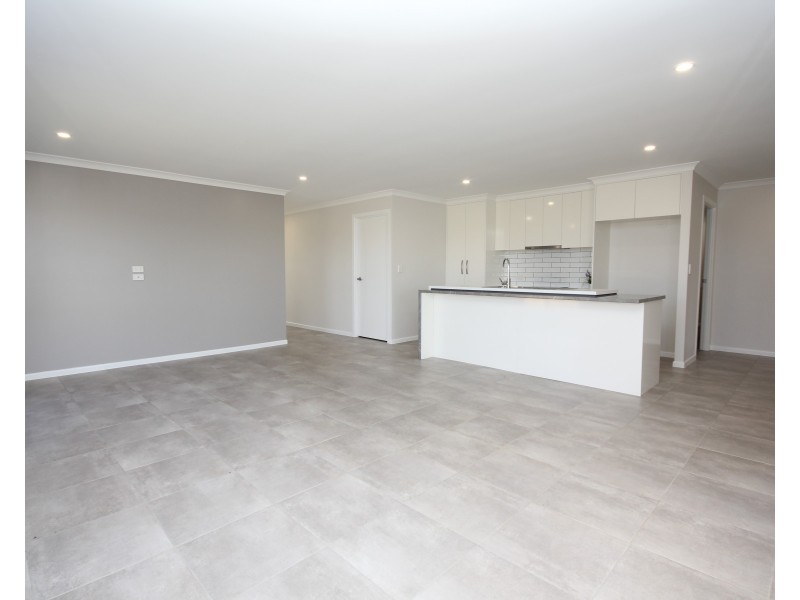 16 Bonna Road, Branyan QLD 4670