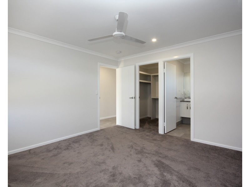 16 Bonna Road, Branyan QLD 4670