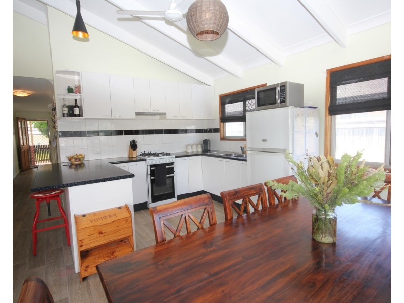 17 Brand Street, Norville QLD 4670