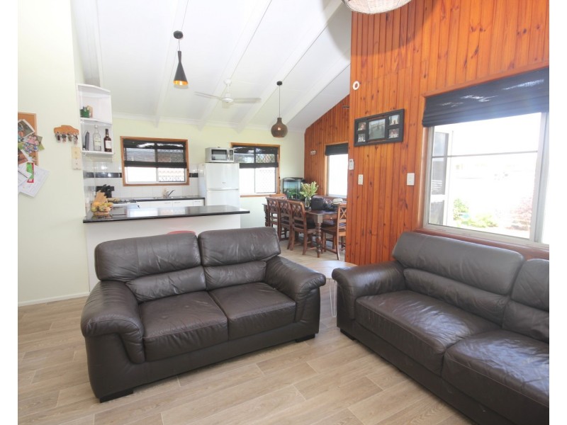 17 Brand Street, Norville QLD 4670