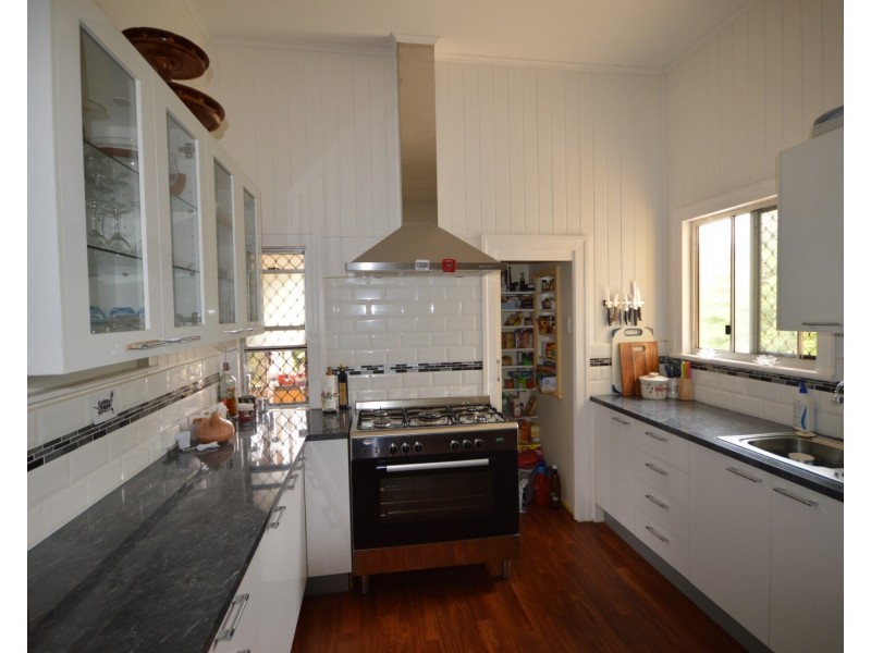 4  Coomber Street, Svensson Heights QLD 4670