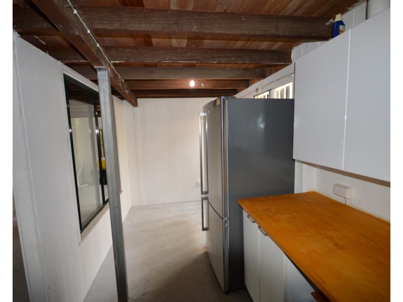 4  Coomber Street, Svensson Heights QLD 4670