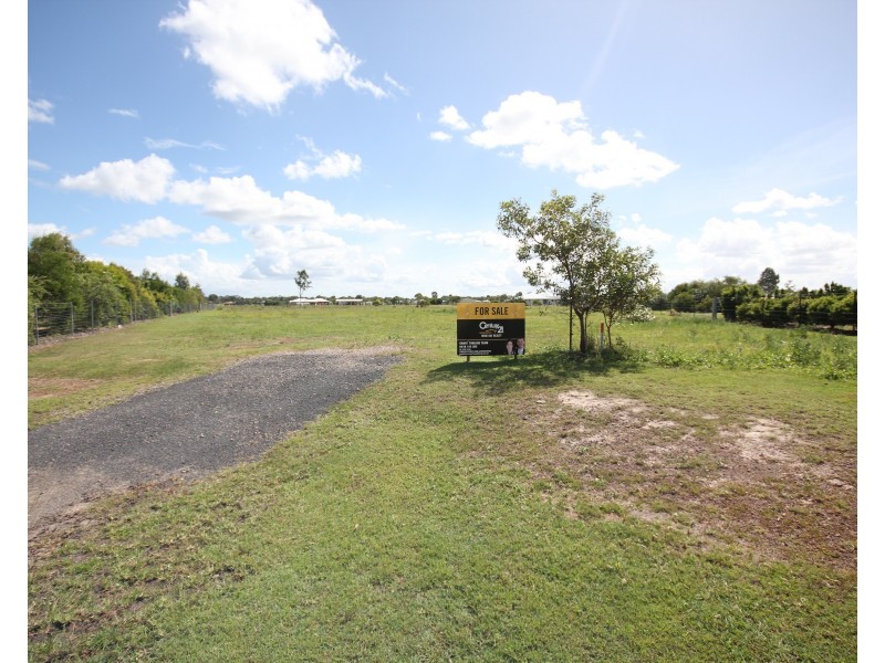 24 Eungella Court, Branyan QLD 4670